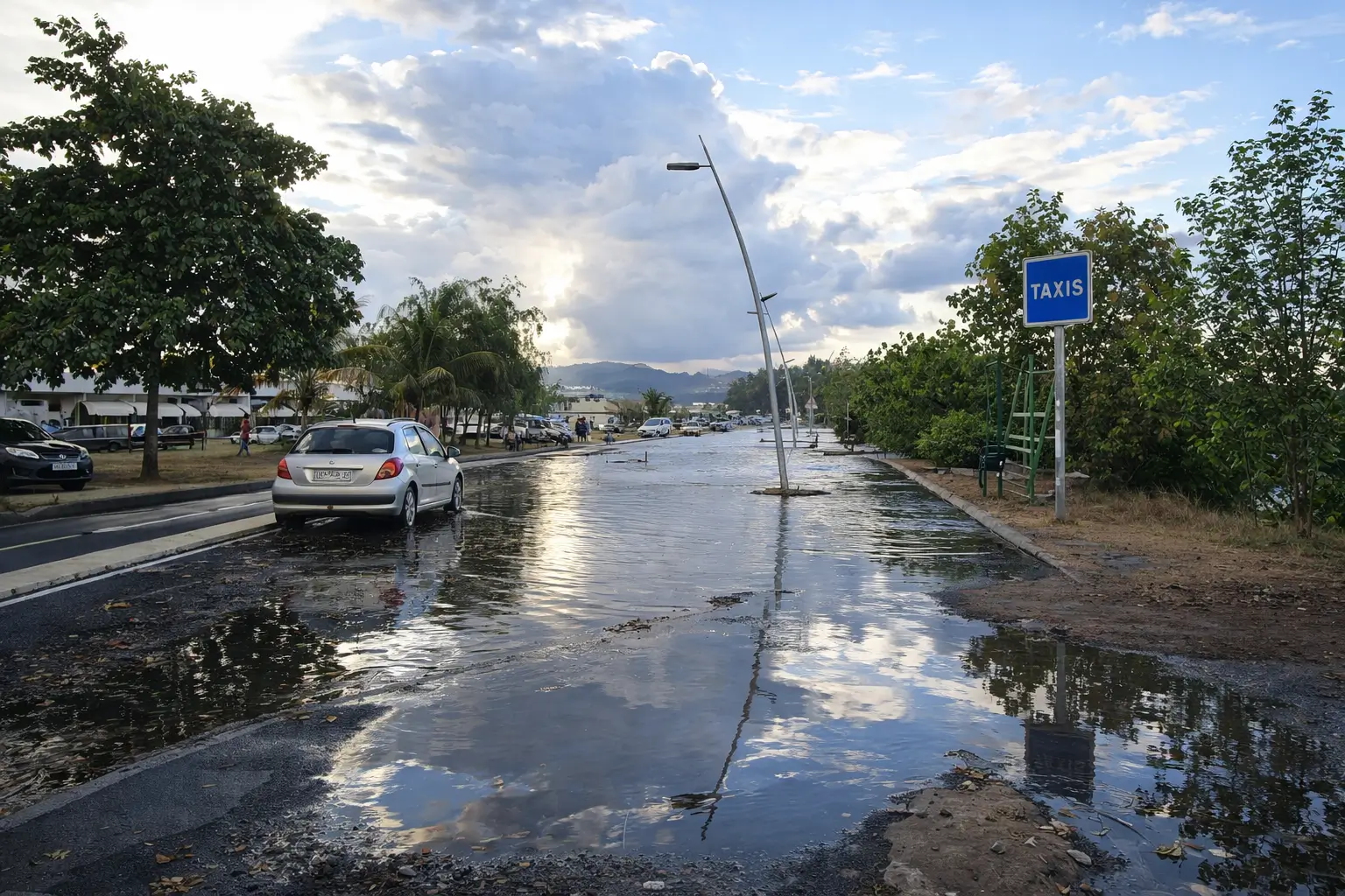 Submersion marine lors des grandes marées - 31/08/2019 - Boulevard des crabes (Petite-Terre) ©DEAL976