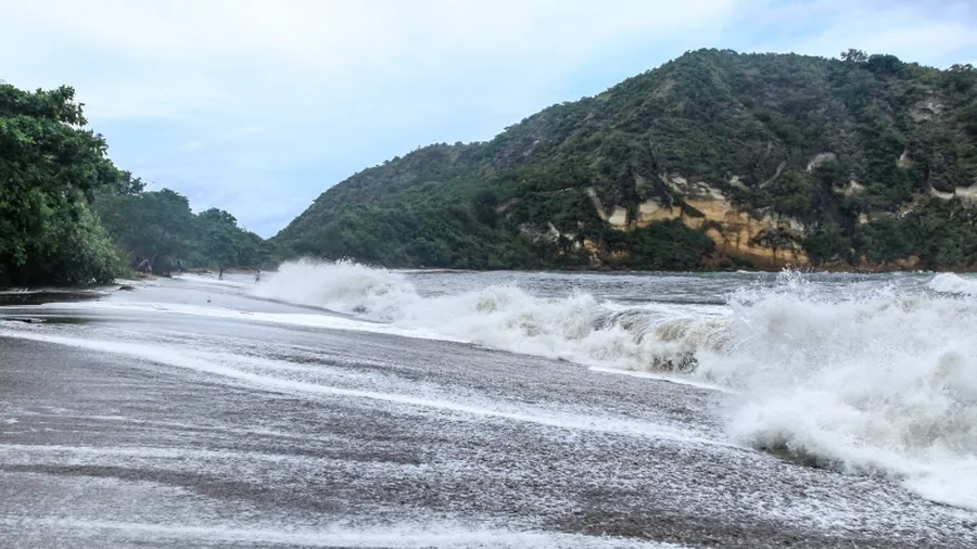 Vigilance jaune "Vagues Submersion Marine" · ©Gwen Le Bigot